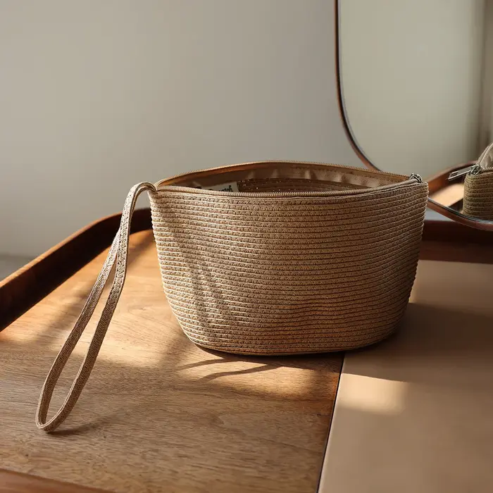 Sac à cosmétiques tissé en paille