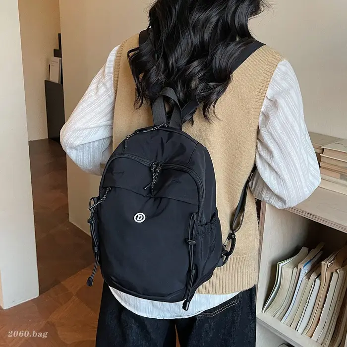 Sac à dos d'extérieur pour femme, grande capacité et léger, nouveau modèle 2026, idéal pour les traj
