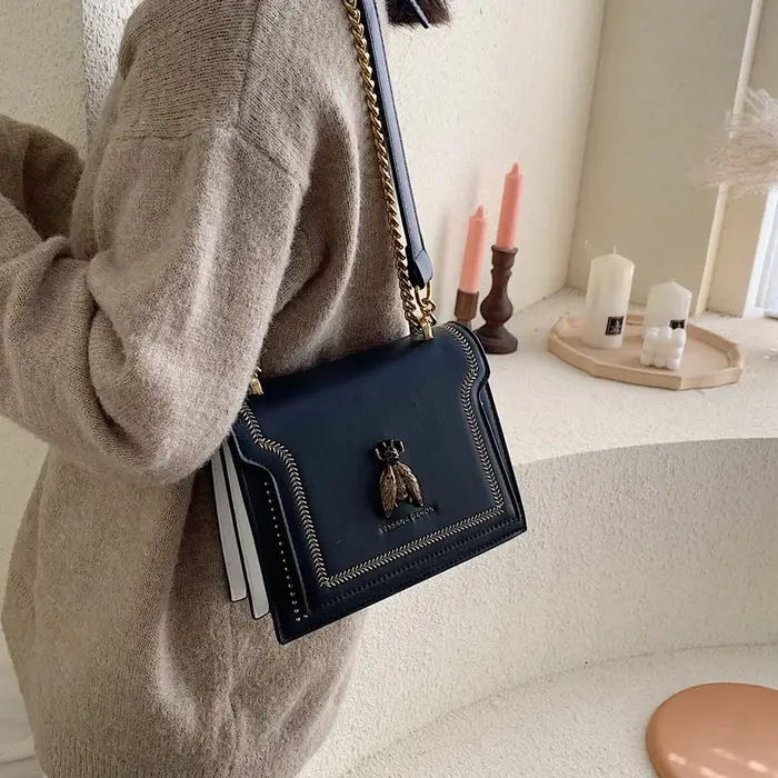 CGCBAG marque de luxe femmes sac à main 2024 nouveau rétro abeille femme sac à bandoulière Simple ha