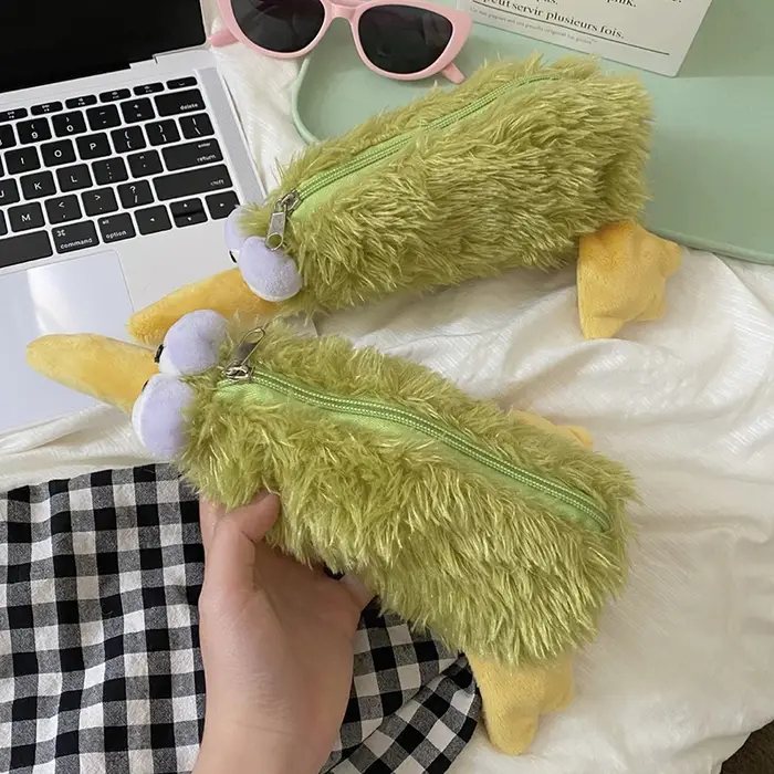 Pochette en peluche oiseau vert Kawaii