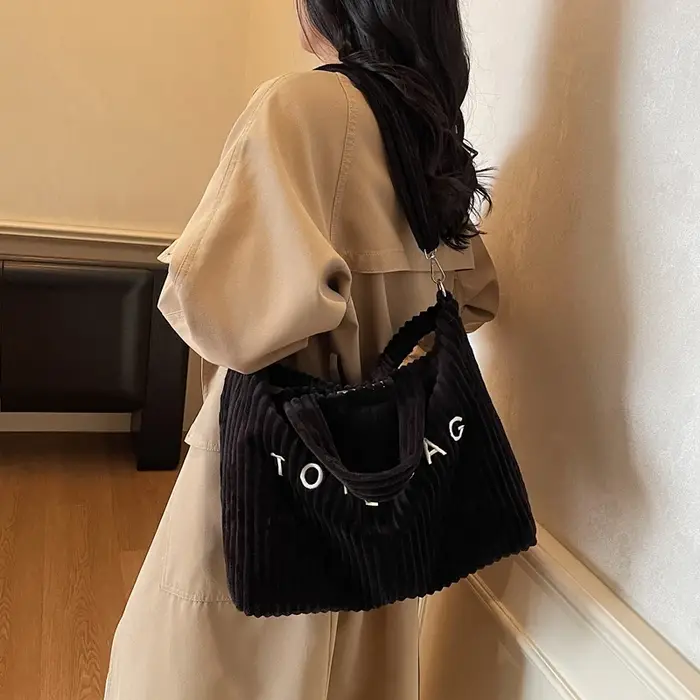 Sac fourre-tout en velours côtelé pour femmes