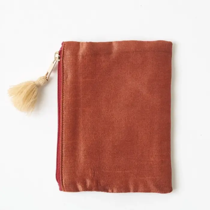 Pochette cosmétique brodée à la main motif cartes à jouer
