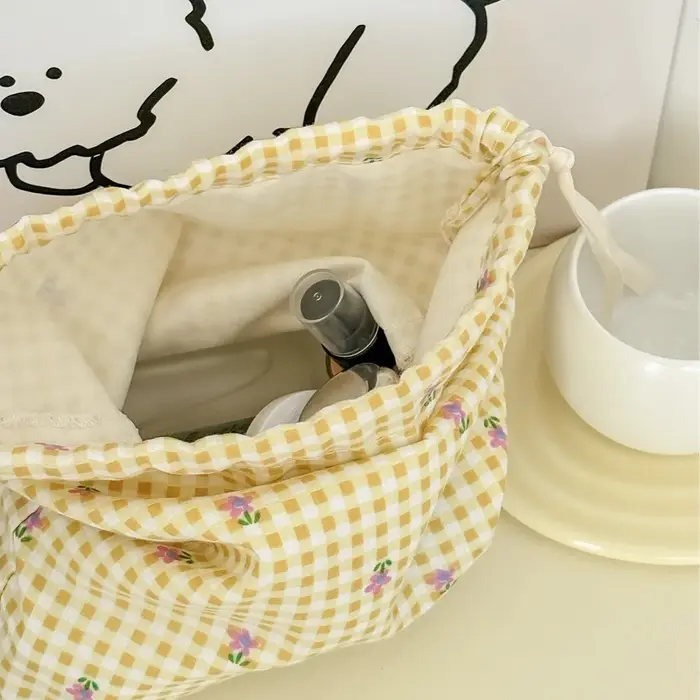 Sac à cordon jaune à motif floral