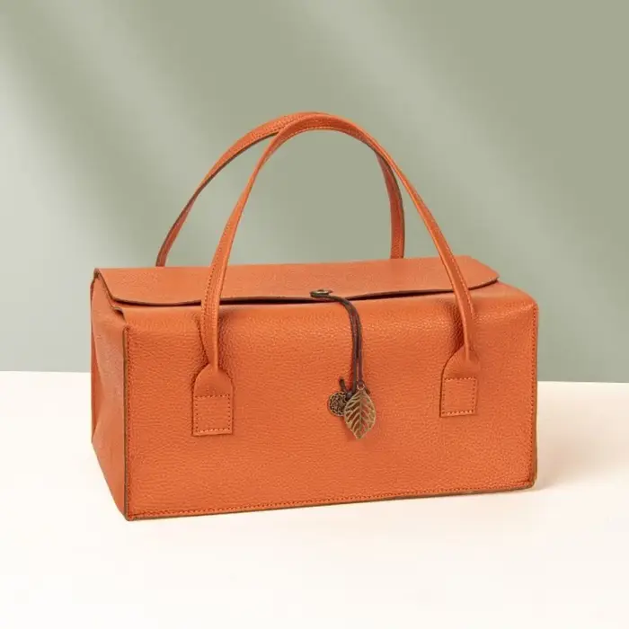 Sac cadeau minimaliste en PU