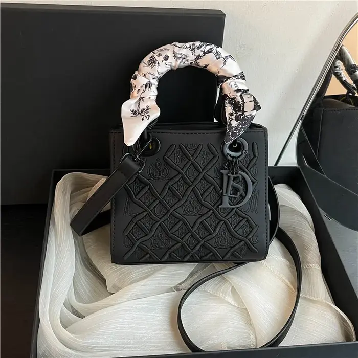 Sac à main de Concubine brodé artisanal polyvalent de luxe