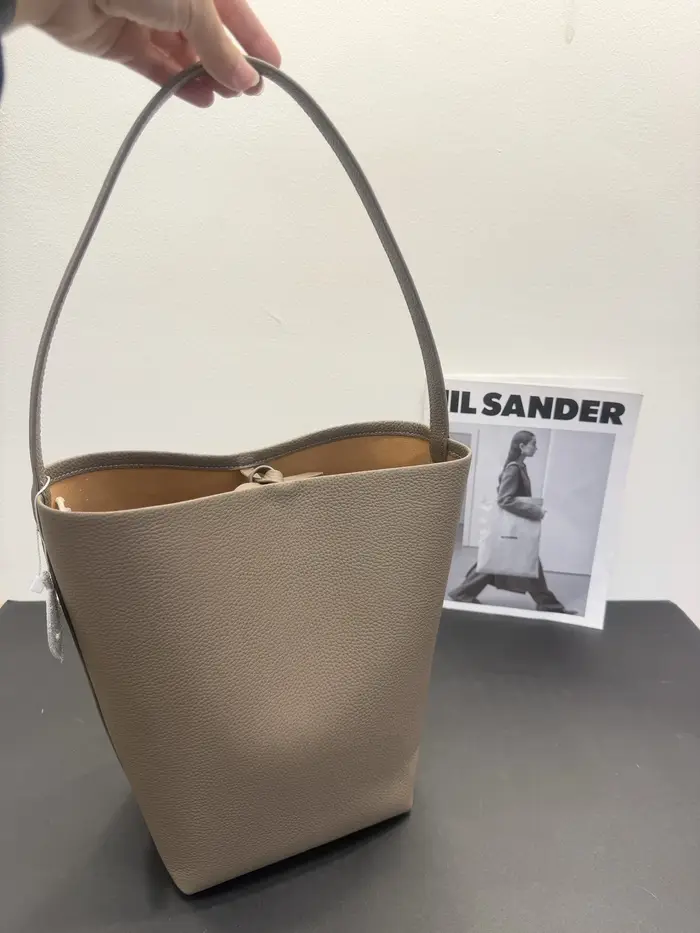 Nouveau Sac à Main Femme 2026 – Sac Seau Noir Simple et Polyvalent