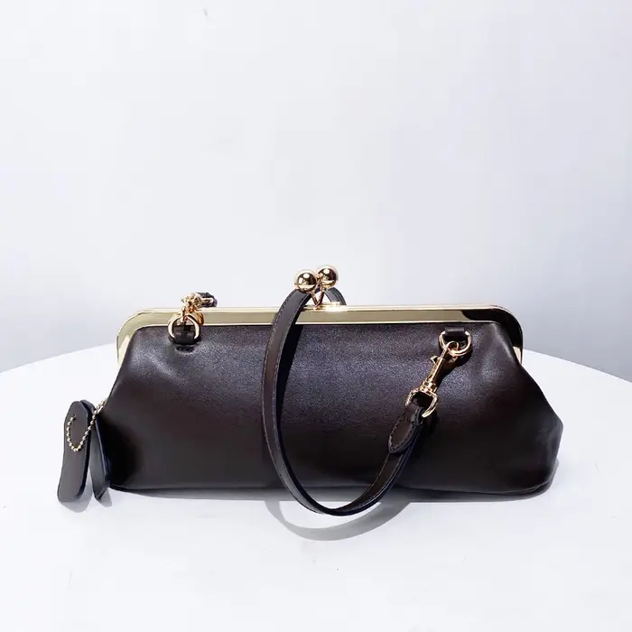 Classique Les nouveaux sacs à cadre Kisslock 30 Just Walked pour les femmes