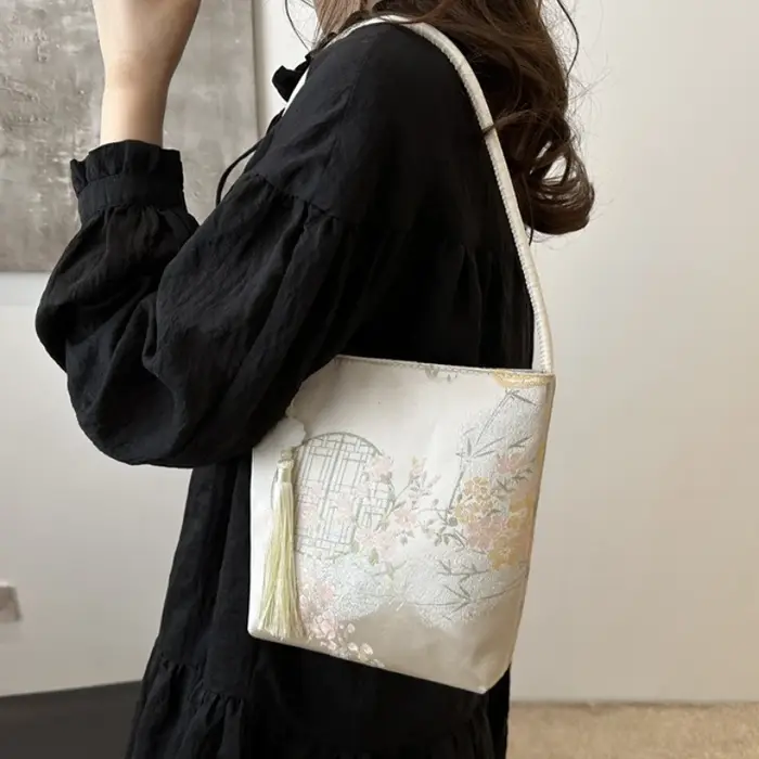 Sac à bandoulière brodé chinois à la mode
