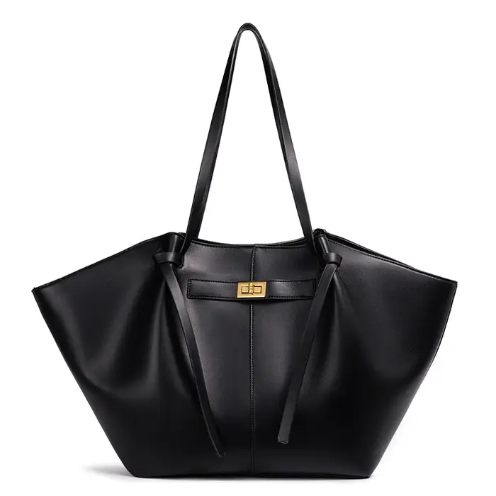 Léger grande capacité 2025 nouveau sac à main de rue en forme de chauve-souris Style européen et américain à la mode bandoulière simple