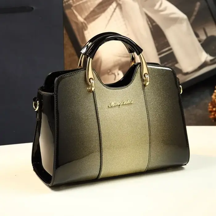 Nouveau Sac à Main Femme en Cuir Verni Tendance 2026