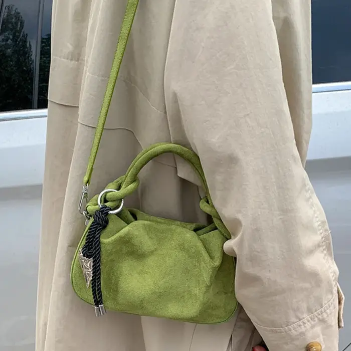 Petits sacs à bandoulière en cuir suédé tendance pour femmes 2026