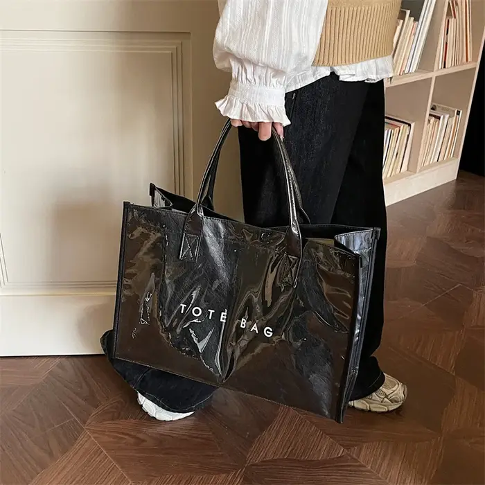 Nouveau Sac Fourre-tout Transparent en PVC Imperméable pour Femme 2026 – Style Papier Kraft Durable
