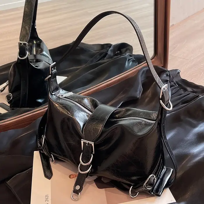 Sacs à bandoulière en cuir argenté pour femmes