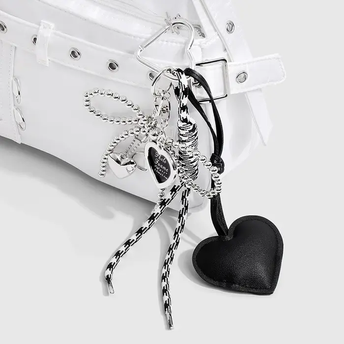 Porte-clés à pampilles en forme de cœur d'amour, breloque de luxe, fait à la main, créatif, nœud papillon, mignon, brillant, accessoires de sac