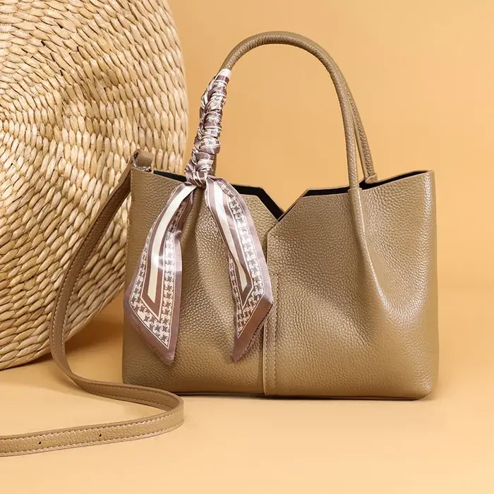 Sac fourre-tout en cuir de vachette véritable pour femme