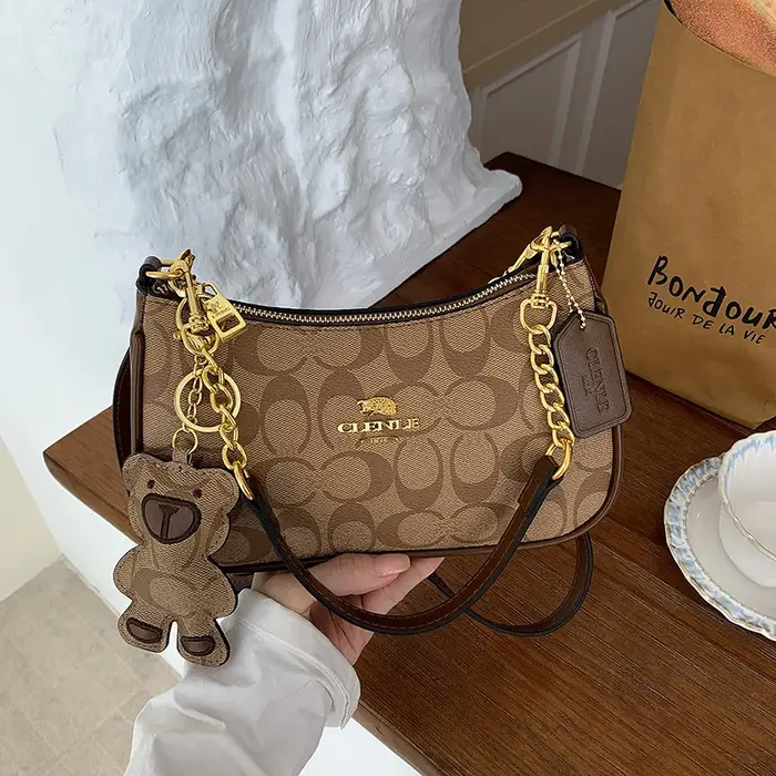 Sac à main de luxe pour femme, en cuir, élégant, petit sac carré, style haut de gamme, tendance, pour un usage quotidien.