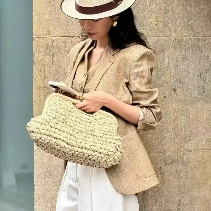 Sac bandoulière de luxe en paille tressée