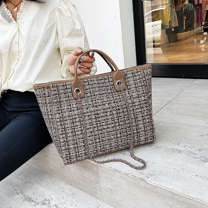 Grand sac à main en nylon pour femme