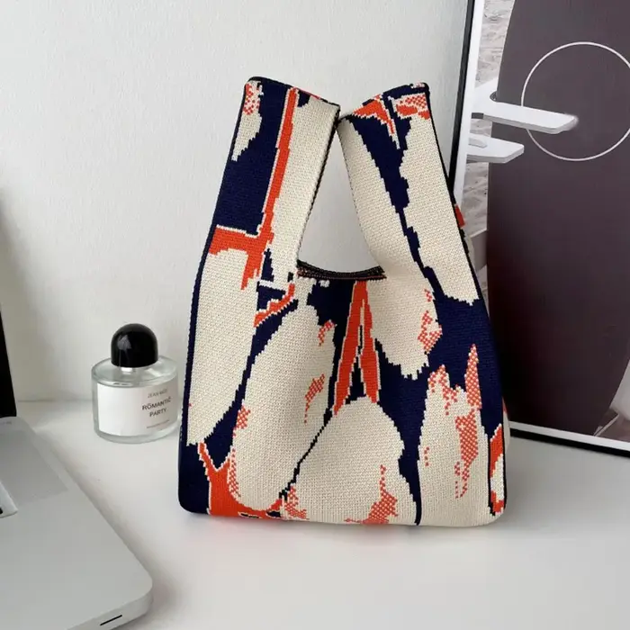 Mini sac à main en tricot fait à la main pour femmes