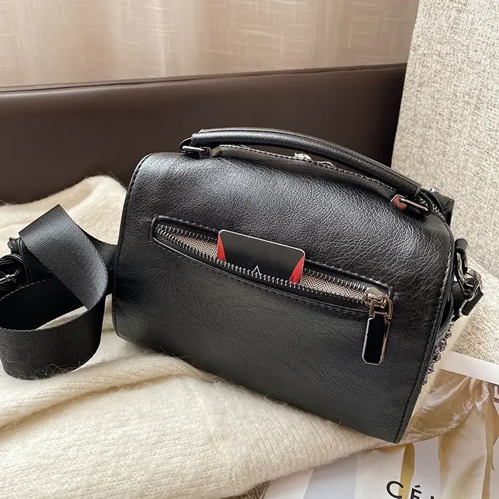 Sac à main de luxe pour femme avec rivets