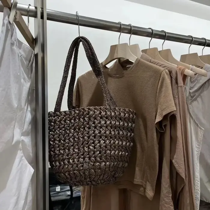 Sac fourre-tout en paille tressé à la main pour femme