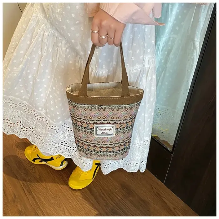 Sac panier tressé artisanal de niche