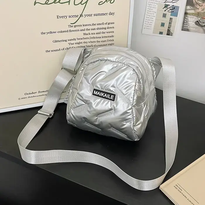 Sacs à bandoulière en PU solide avec fermeture éclair pour femmes