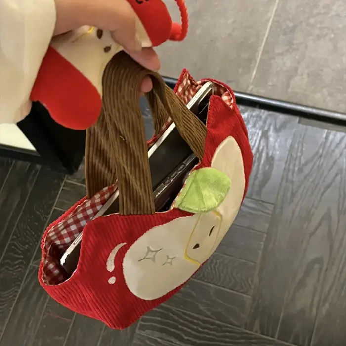 Sac à main pomme rouge créatif et mignon en velours côtelé