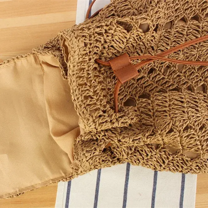 Sac à dos en paille pour femmes