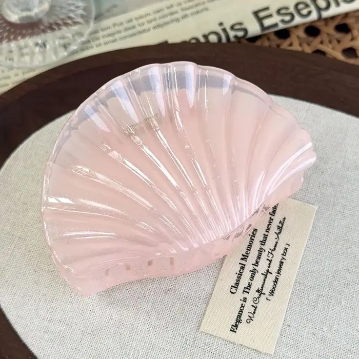 Nouvelle pince à cheveux en forme de coquille de requin