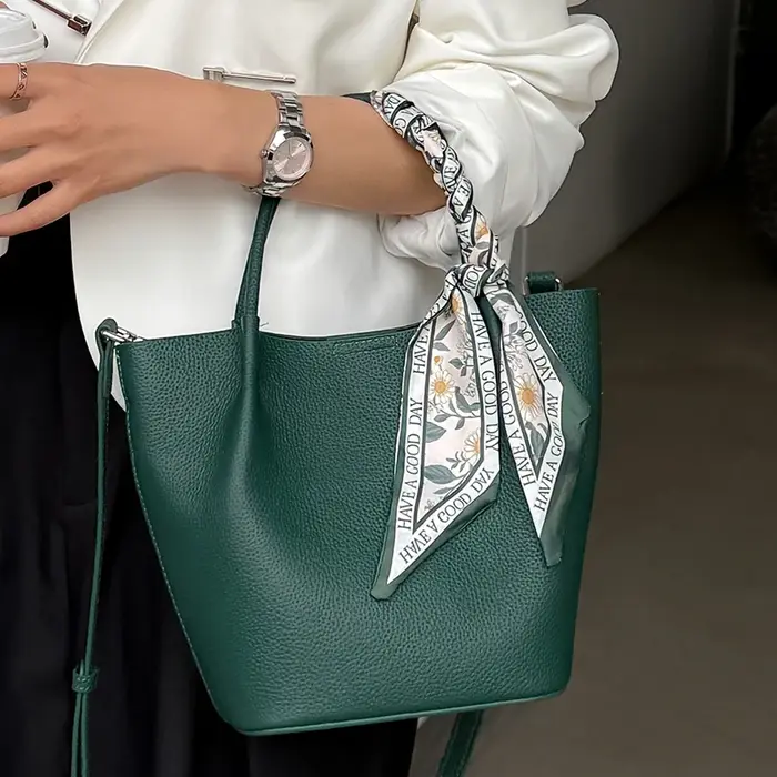 Sacs à bandoulière en cuir de vache pour femmes