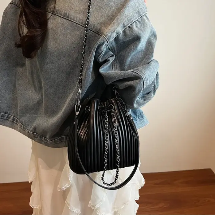 Sacs noirs mode plissé sangle conception