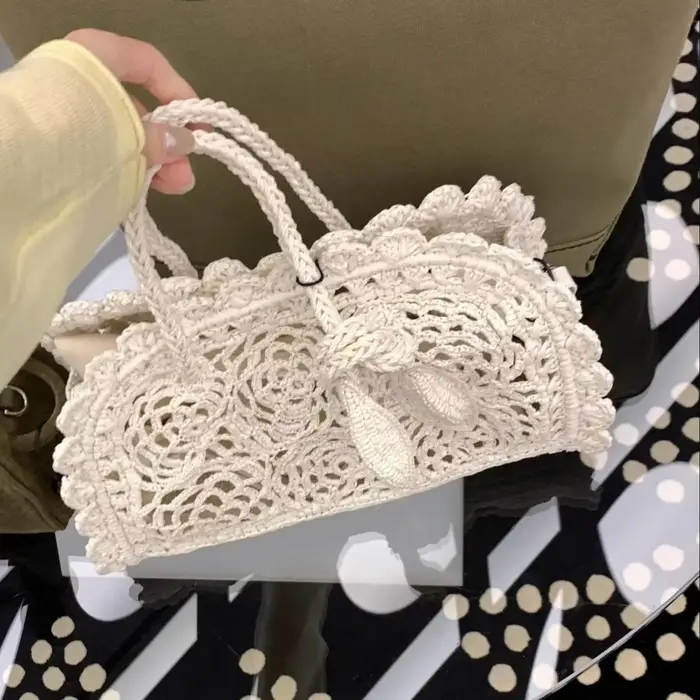 Sac tissé artisanal minimaliste français tendance pour femme