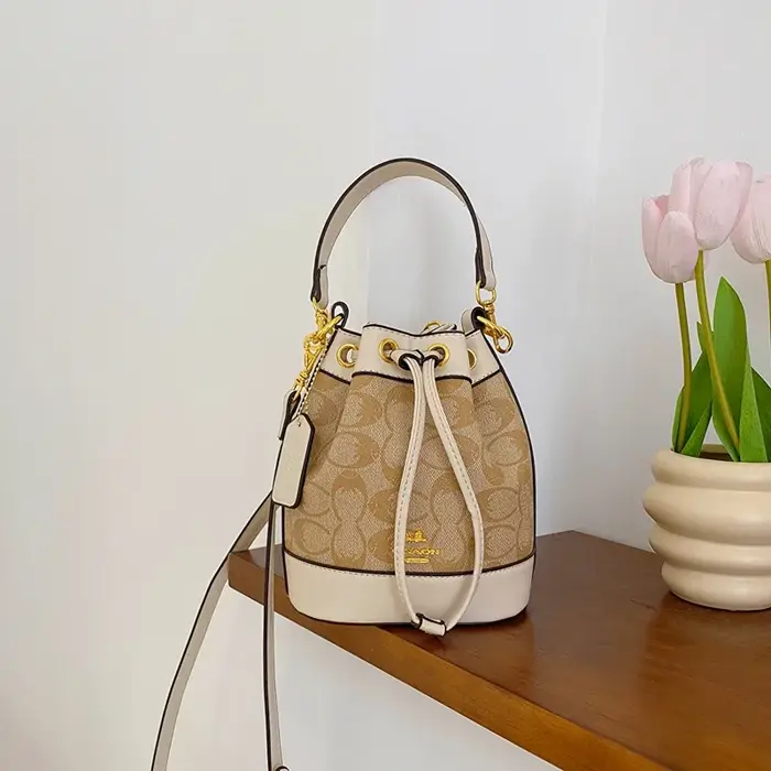 Sac à bandoulière élégant pour femme