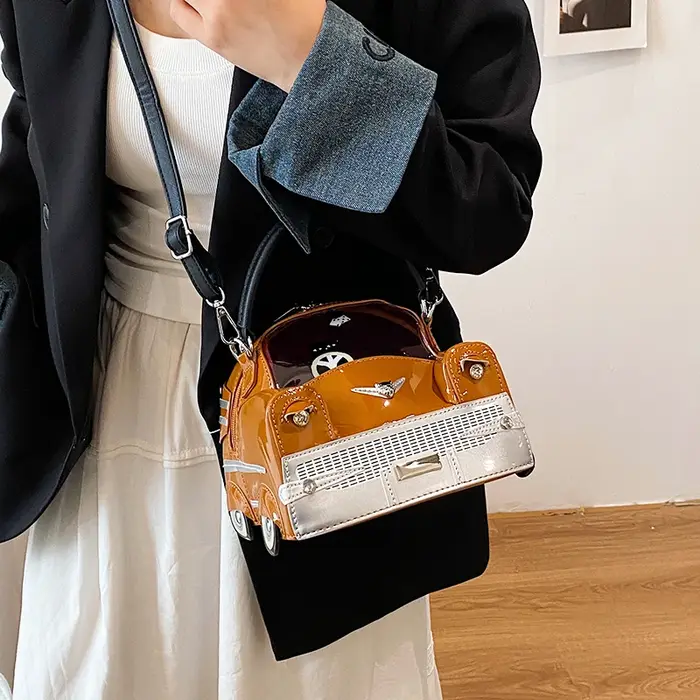 Mini petit sac à bandoulière en forme de voiture pour femme