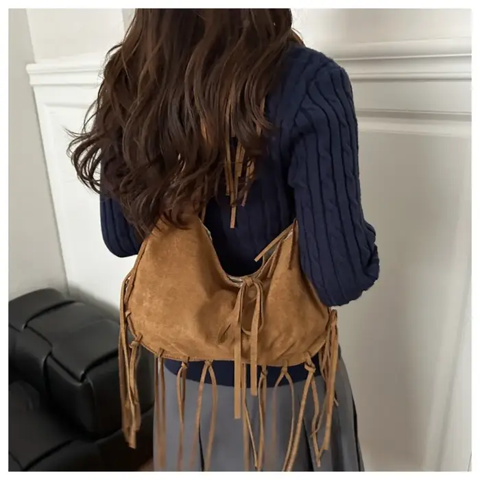 Sac à bandoulière à pompon de Style occidental