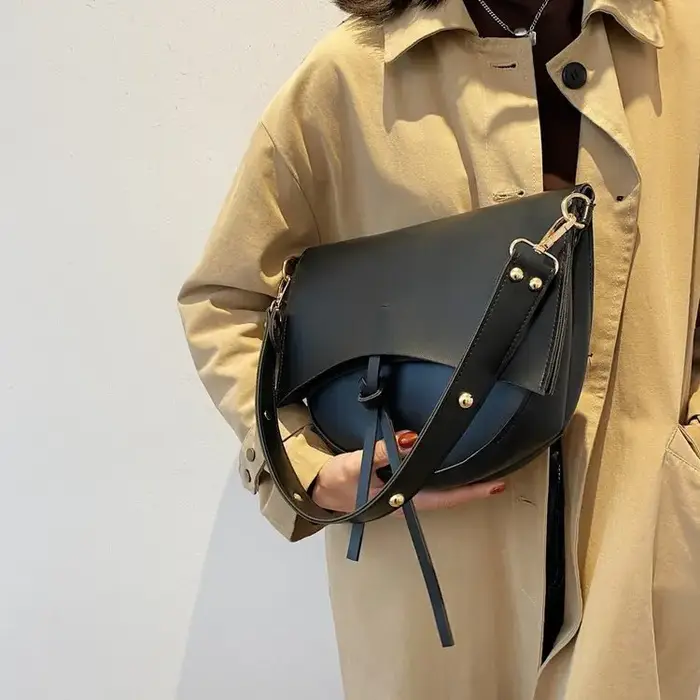 Sacs à main de luxe en cuir PU pour femmes, sacs initiés, sac à bandoulière rétro, fourre-tout de voyage, sac à main pour téléphone, haute qualité, designer, femme, 2024