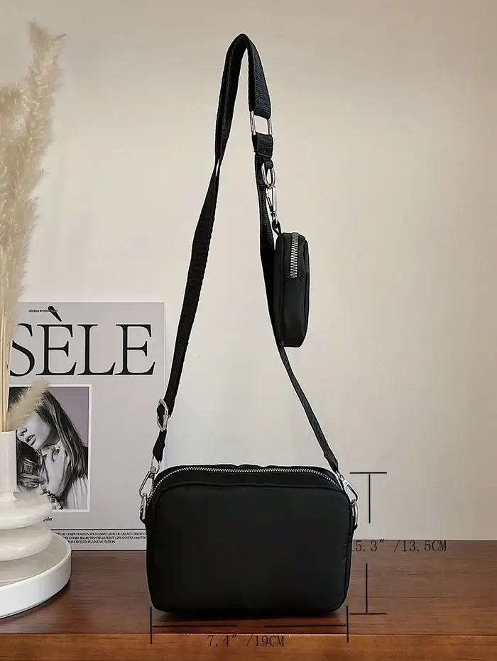 Petit sac carré en nylon à la mode et minimaliste