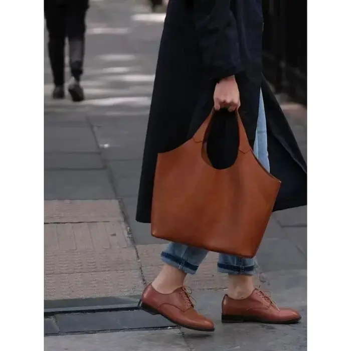 Sac fourre-tout en cuir souple marron de grande capacité pour femmes