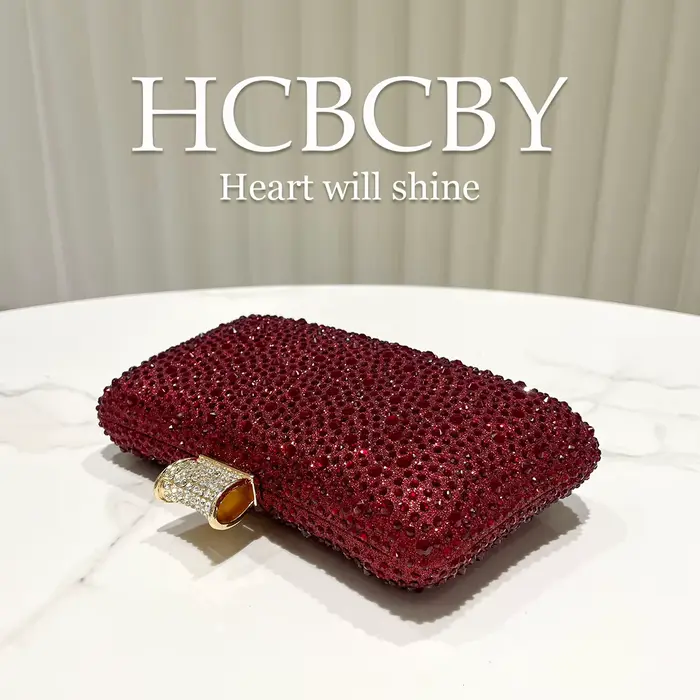Pochette de soirée élégante bordeaux brillante de luxe ornée de strass