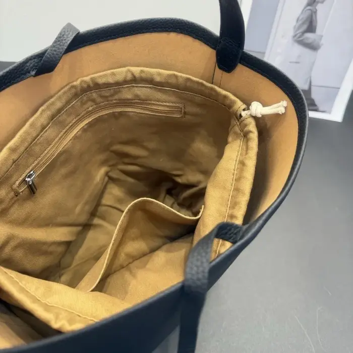 Nouveau Sac à Main Femme 2026 – Sac Seau Noir Simple et Polyvalent