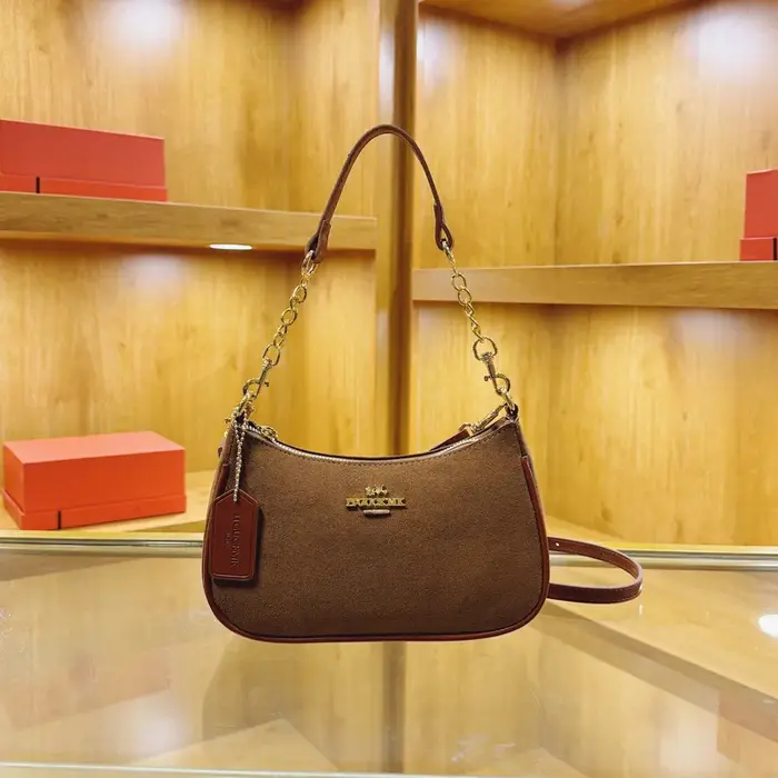 Sac à bandoulière élégant pour femme en cuir PU mat