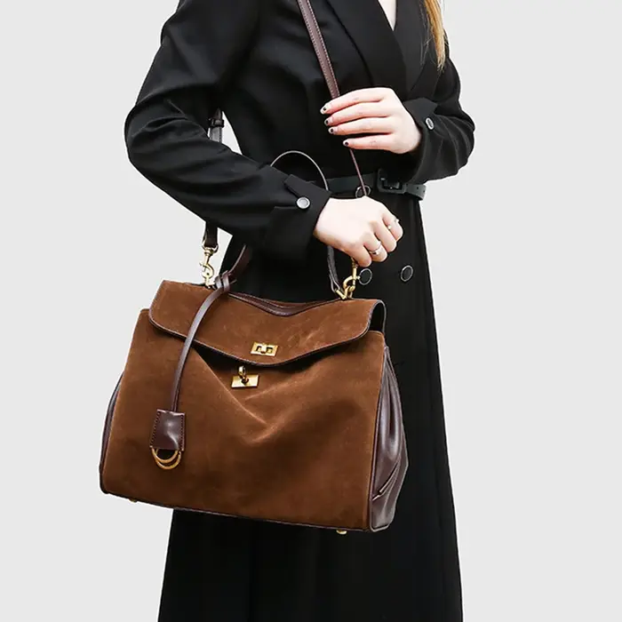 Sac fourre-tout de luxe pour femme en cuir microfibre, avec boucle dorée, sac à bandoulière et sac à