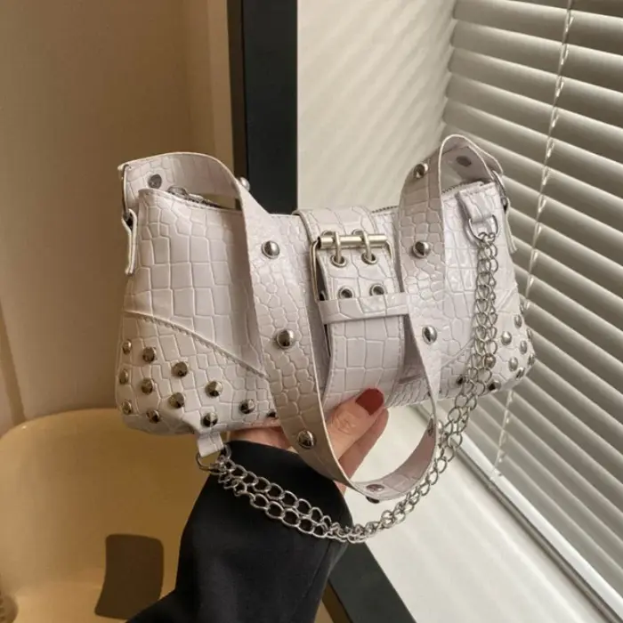 Sac à bandoulière gothique pour femmes, sac à main Style Cool, tendance Rock pour filles, chaîne à rivets Y2K pour voyage, vacances, quotidien