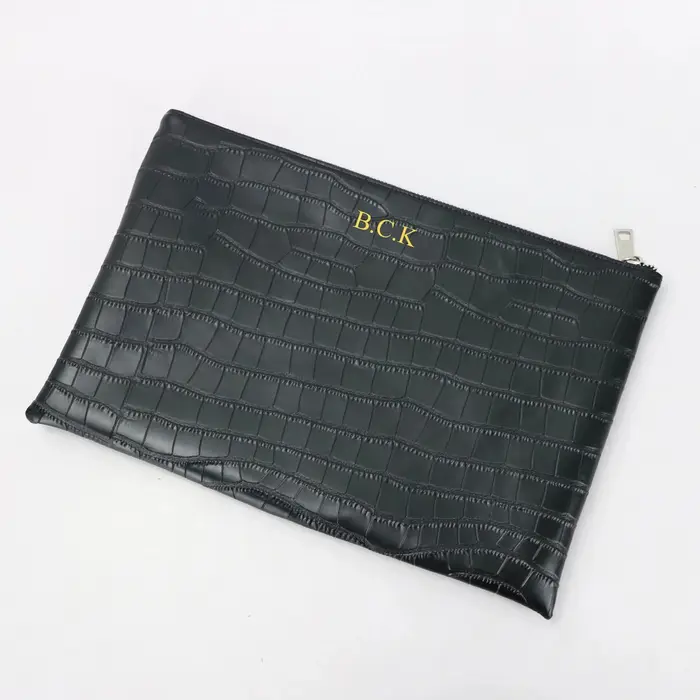 Pochette noire personnalisée en cuir véritable pour femme