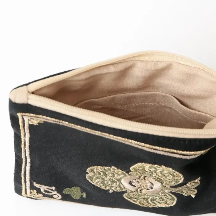 Pochette cosmétique brodée à la main motif cartes à jouer
