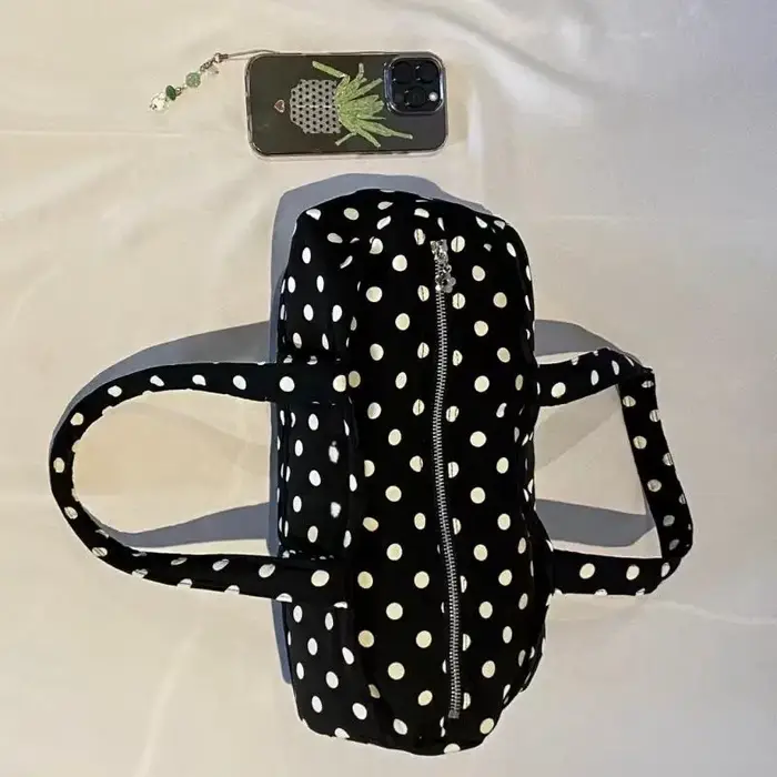 Sac polyvalent de style coréen pour femme ; Sac à main de voyage décontracté à pois en nylon noir et blanc de grande capacité
