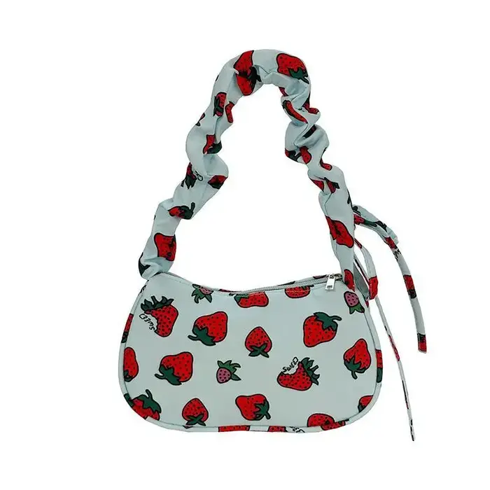 Sac à bandoulière froncé à imprimé fraises mignon avec fermeture éclair