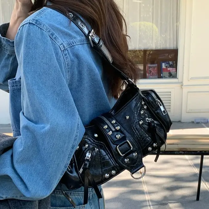 Nouveaux sacs sous les bras pour femmes