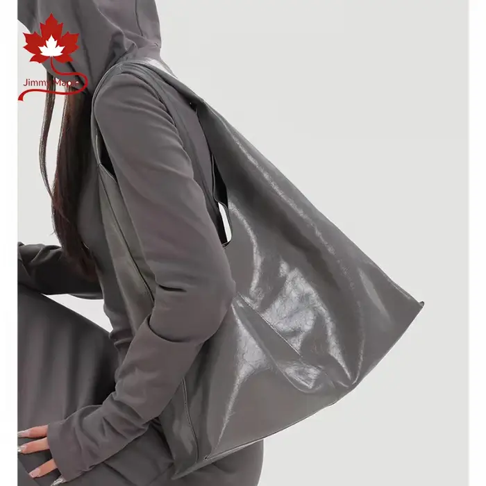 Nouveau Style européen et américain grand fourre-tout décontracté couleur argent brillant cireux cuir de vache femmes aisselle sac à bandoulière sac à main de loisirs